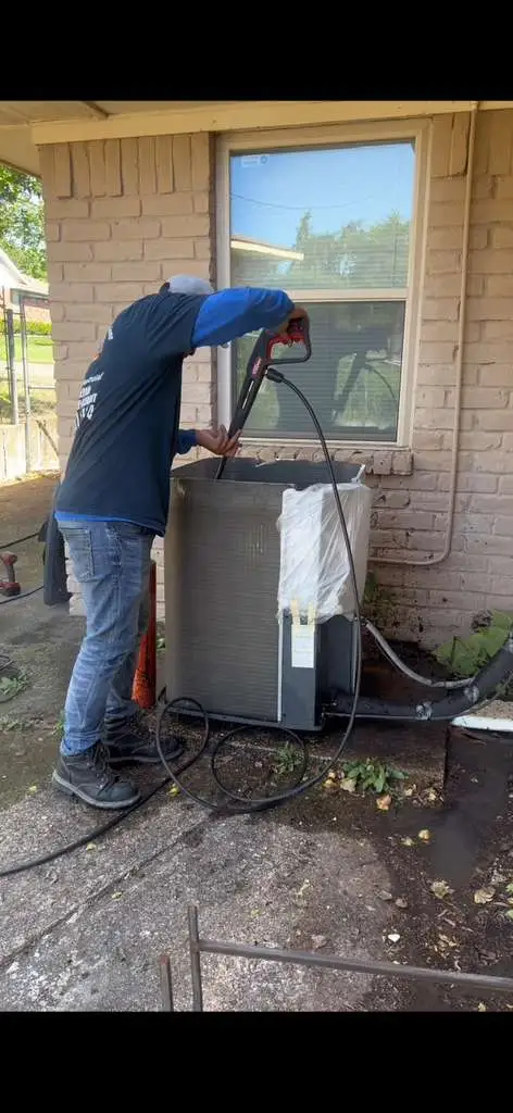 Heshma Air Conditioning technician ready for responsive on-site HVAC service